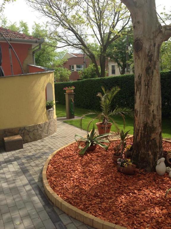 Thermal Garden Weninger Apartmanok Kiskunhalas Habitación foto